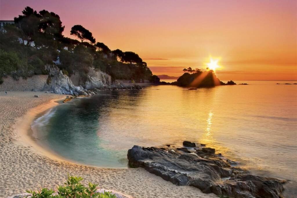 Apartamento En Centro Platja D'Aro Leilighet Eksteriør bilde